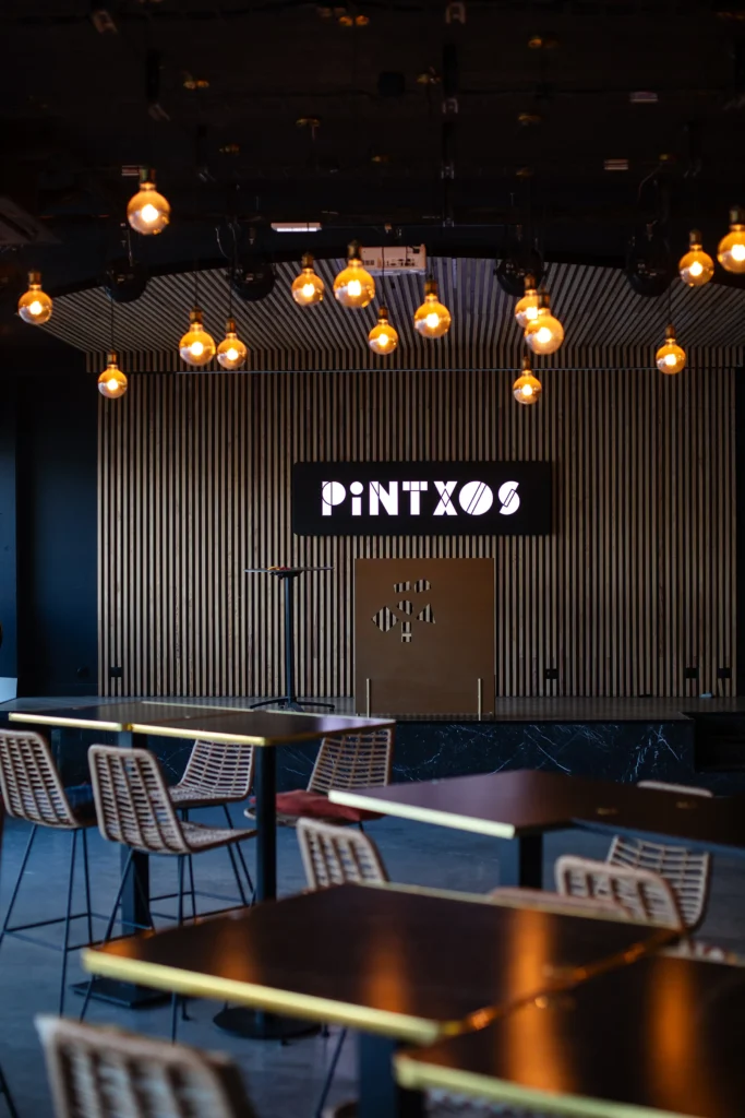 Scène du restaurant le Pintxos à Rouen, lieu référent du Groupe Silam.