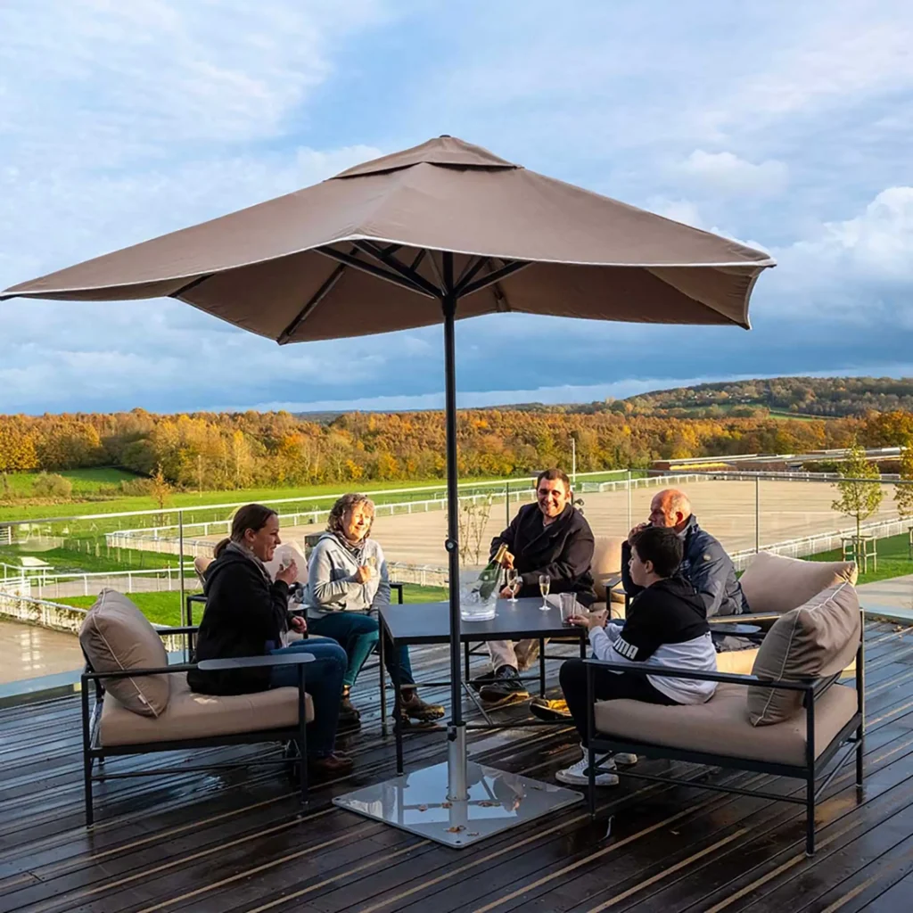 Terrasse du Haras national du Pin, lieu référent du Groupe Silam.