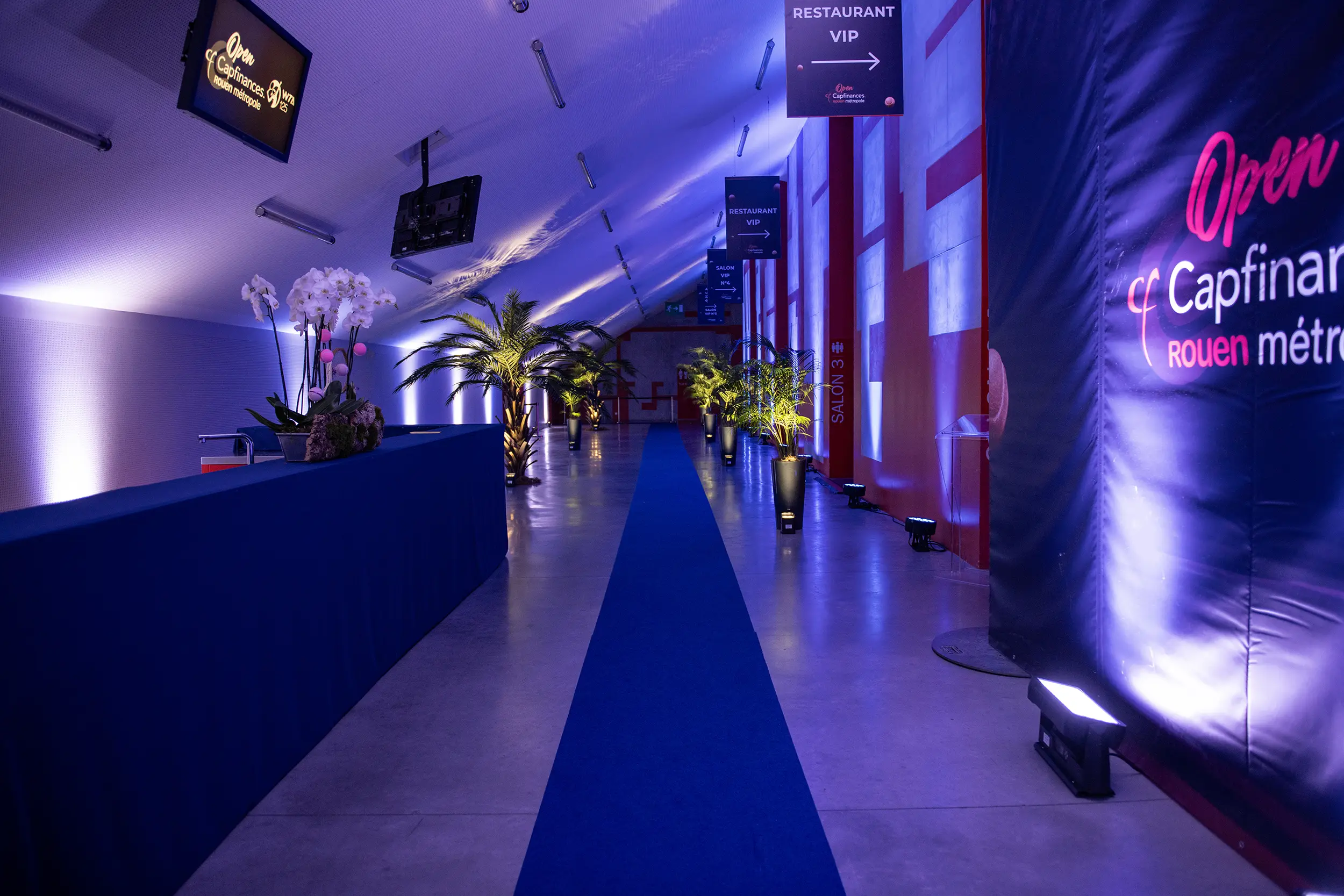 Hall d'entrée du Kindarena Rouen pour un événement organisé par le Groupe Silam.