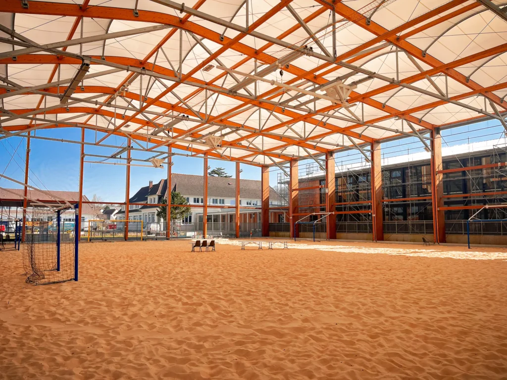 Terrain de Beach volley du centre sportif de Normandie, lieu partenaire du Groupe Silam.