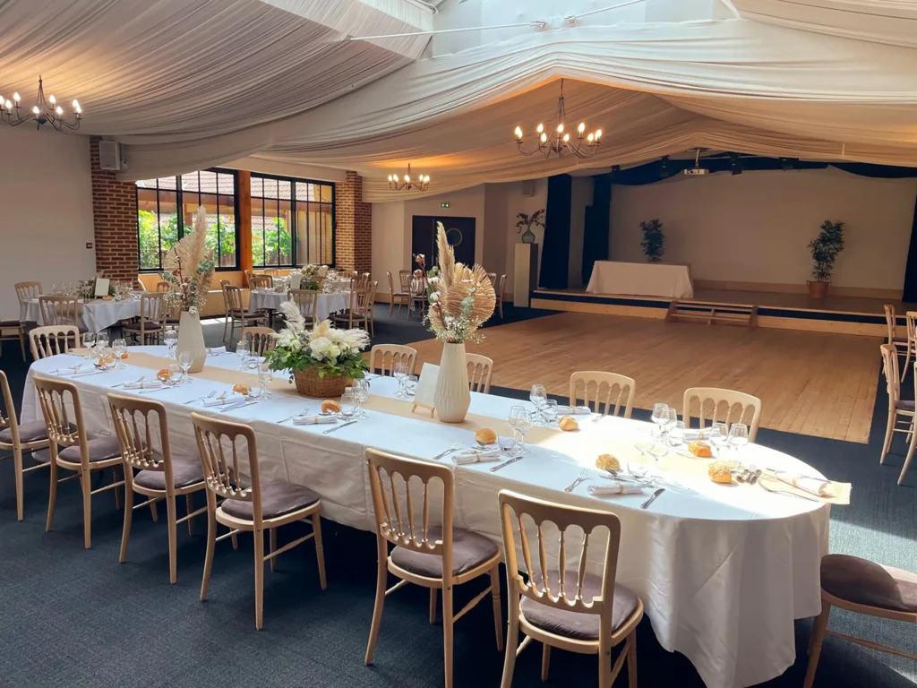 Salle de mariage d'un lieu partenaire du Groupe Silam près de Rouen.