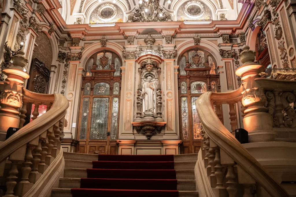Accueil d'un palais incroyable en Normandie.