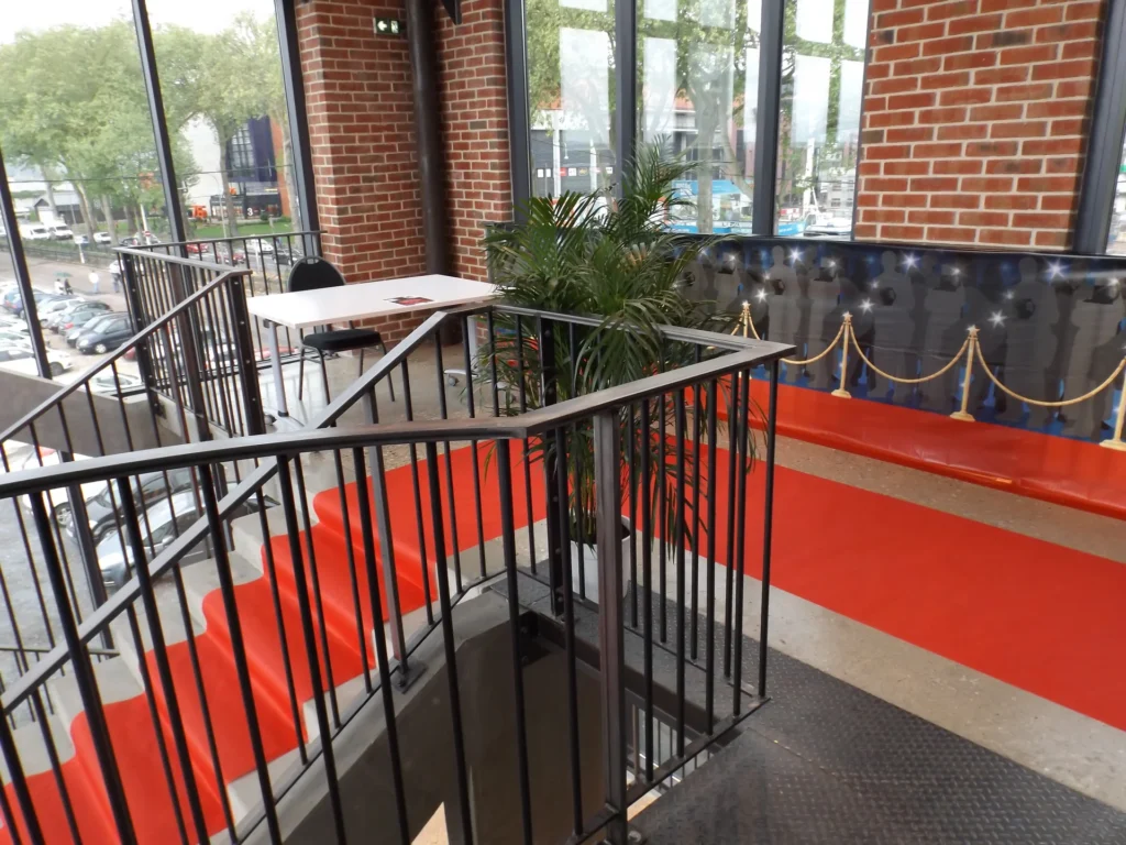 Escalier à vue sur Seine, prestataire délégué du Groupe Silam.