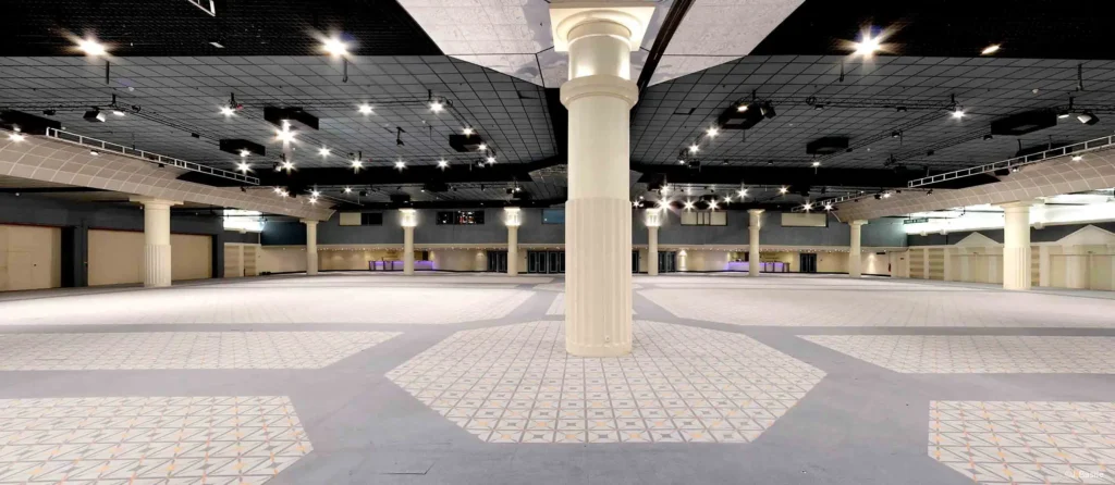 Hall au centre international de Deauville, lieu référent du Groupe Silam.