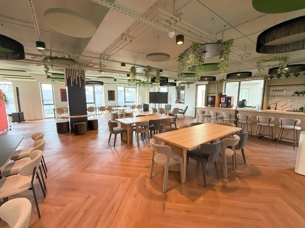 Salle commune en Normandie, lieu partenaire du Groupe Silam.