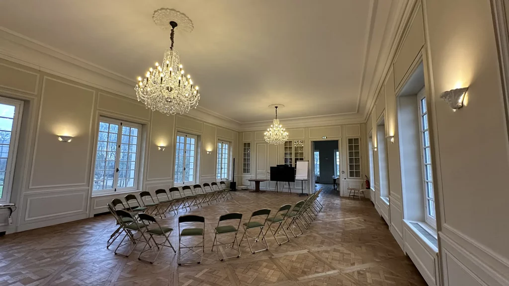 Salle des jardins dans un lieu champêtre pour vos événements organisés par le Groupe Silam.