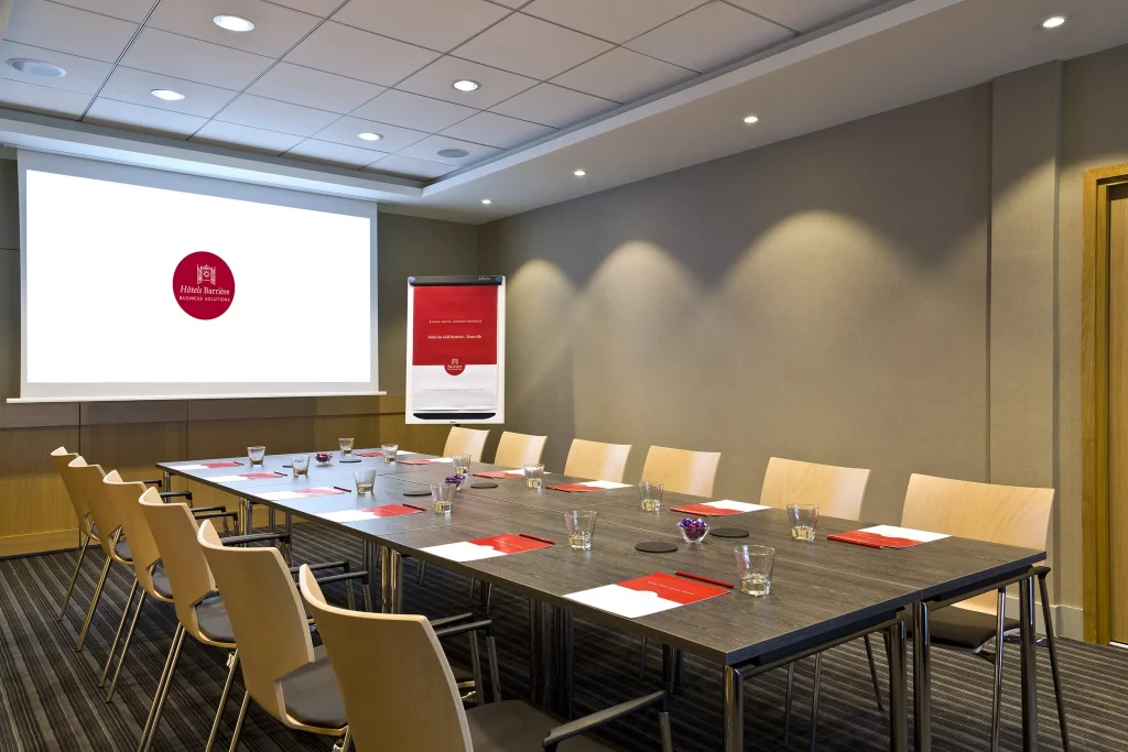 Salle de réunion à l'hôtel du Golf Barrière pour vos événements organisés par le Groupe Silam.