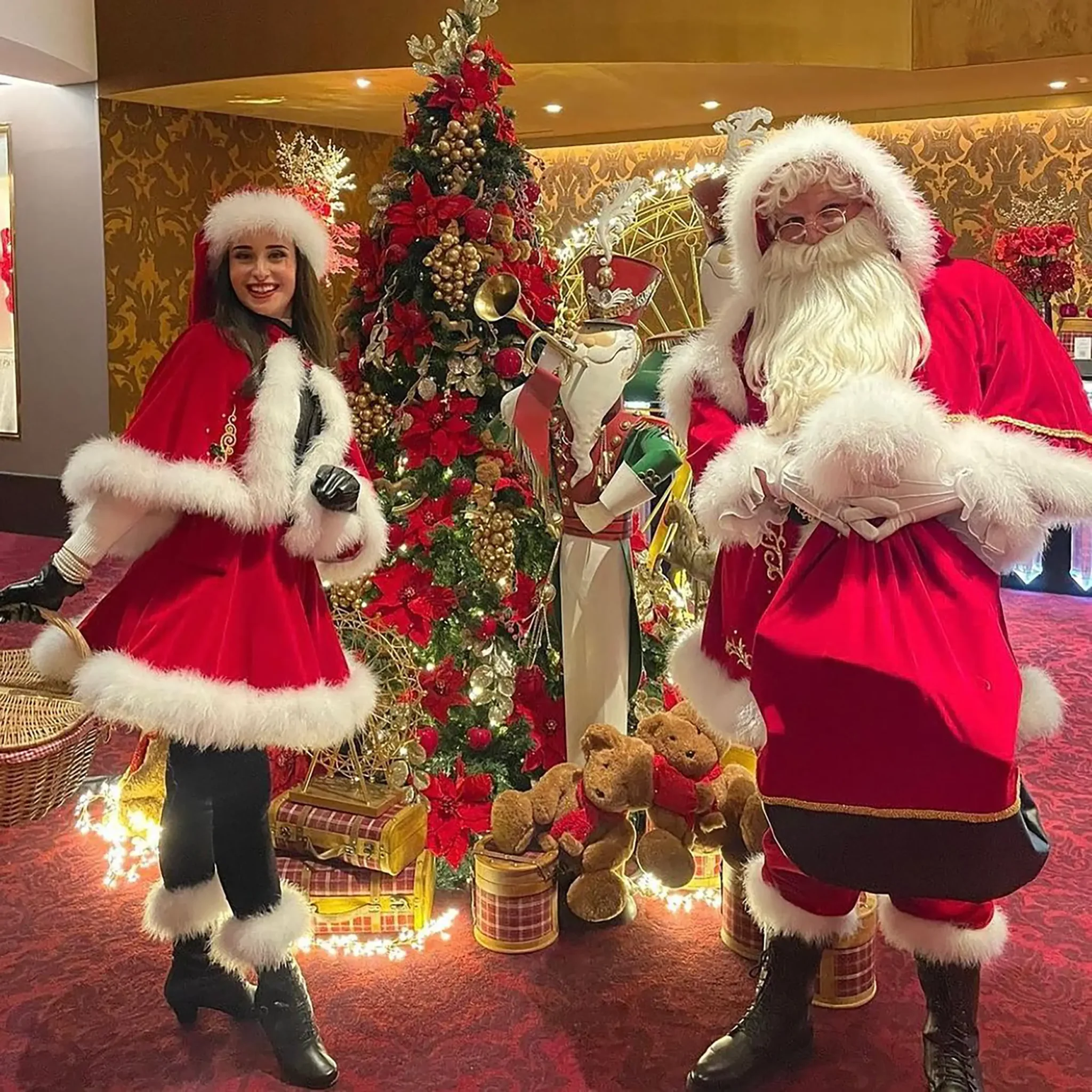 Père Noël pour vos arbres de noël à Rouen, en Normandie et en Ile-de-France.