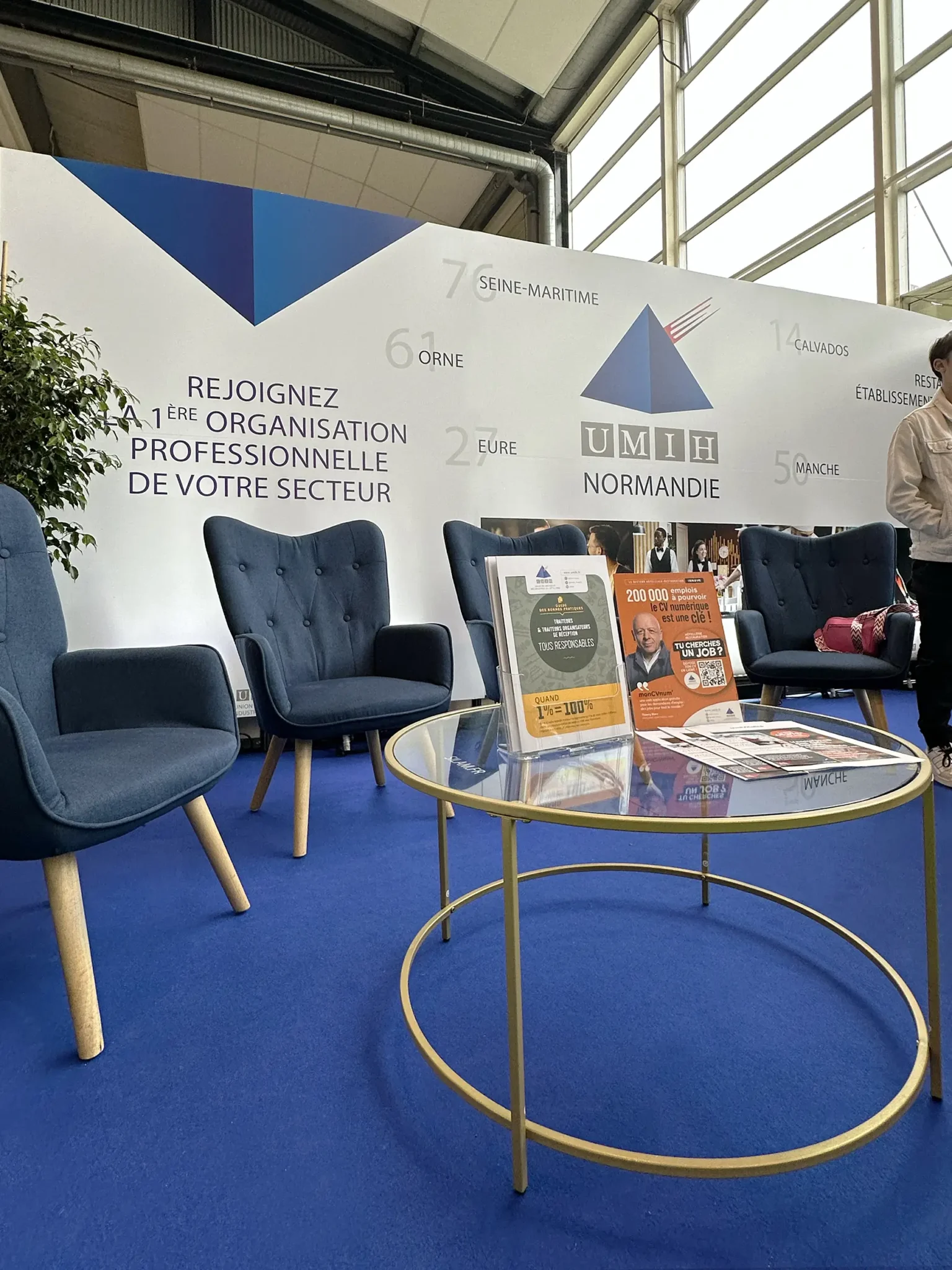 Fauteuils pour le salon professionnel de l'UMIH aménagé par le Groupe Silam en Normandie.