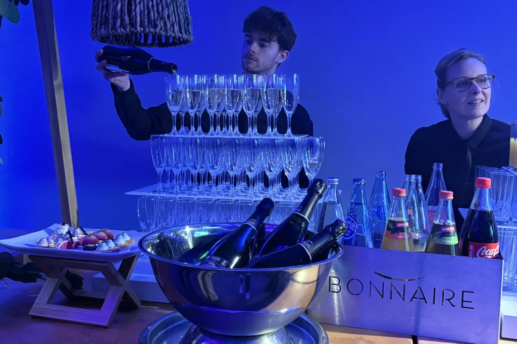 Cocktail Bonnaire traiteur pour l'école ENSTA à Paris.