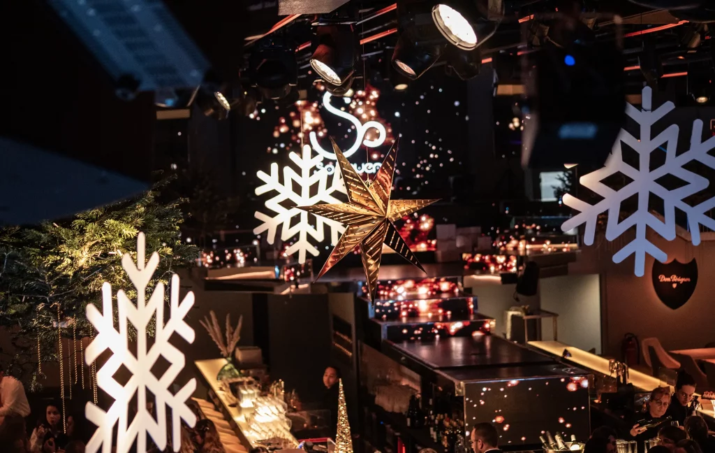 Etoile de décoration pour le gala de fin d'année d'une entreprise normande réalisé par le Groupe Silam.