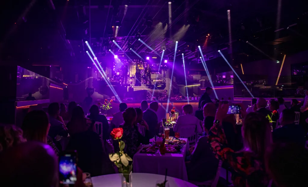 Le So Rouen est un club normand appartenant au Groupe Silam qui prépare votre dîner de gala.