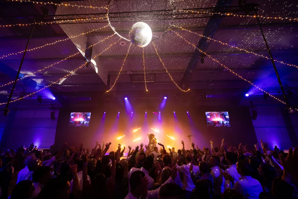 Location de scène de concert en Normandie lors de l'événement Setin.