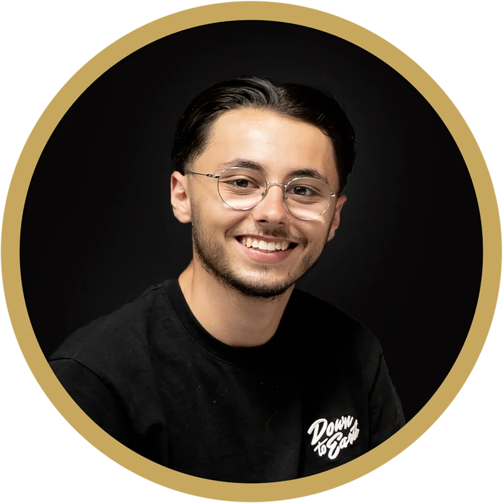 Enzo, technicien son et lumière du Groupe Silam pour vos offres d'emploi en Normandie.