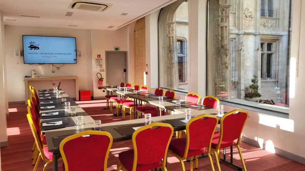 Salle de réunion d'un lieu partenaire du Groupe Silam à Rouen.