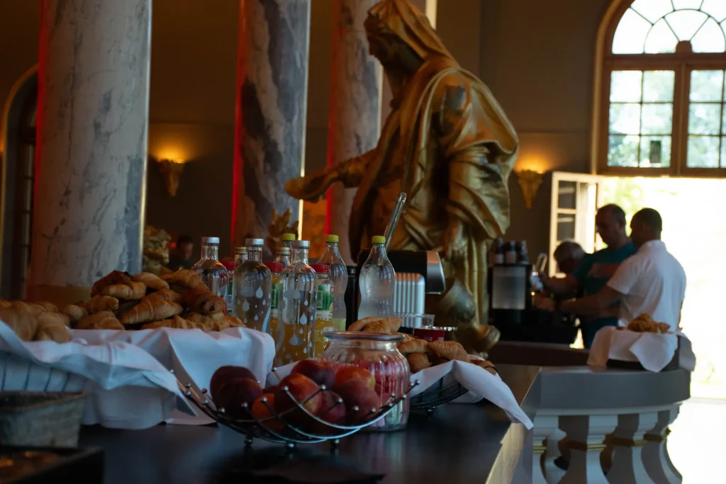 Petit-déjeuner au Domaine de Forges, lieu partenaire du Groupe Silam.