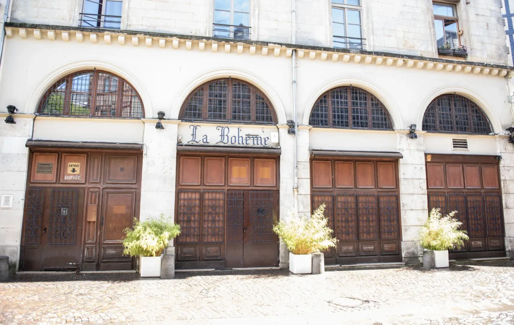 Façade de La Bohème, lieu de réception et de soirées privées à Rouen, proposé à la privatisation par le Groupe Silam.