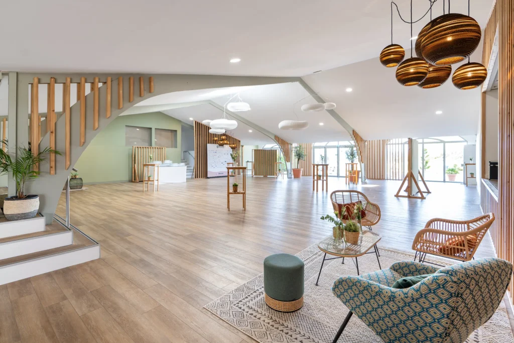 Salle de réception du Domaine des planches dans le Calvados pour vos événements organisés par le Groupe Silam.